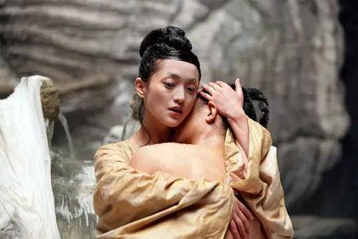 戏假情真的明星_女明星假戏真做阅读_假戏娱乐