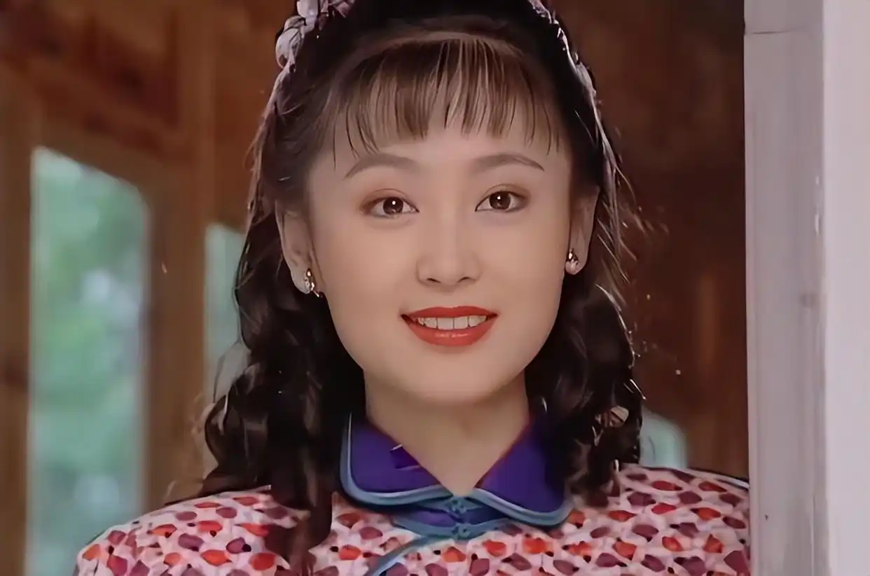 朱珠陈红袁咏仪郭晶晶景甜_娱乐圈天生富贵相女星_旺夫面相的女明星